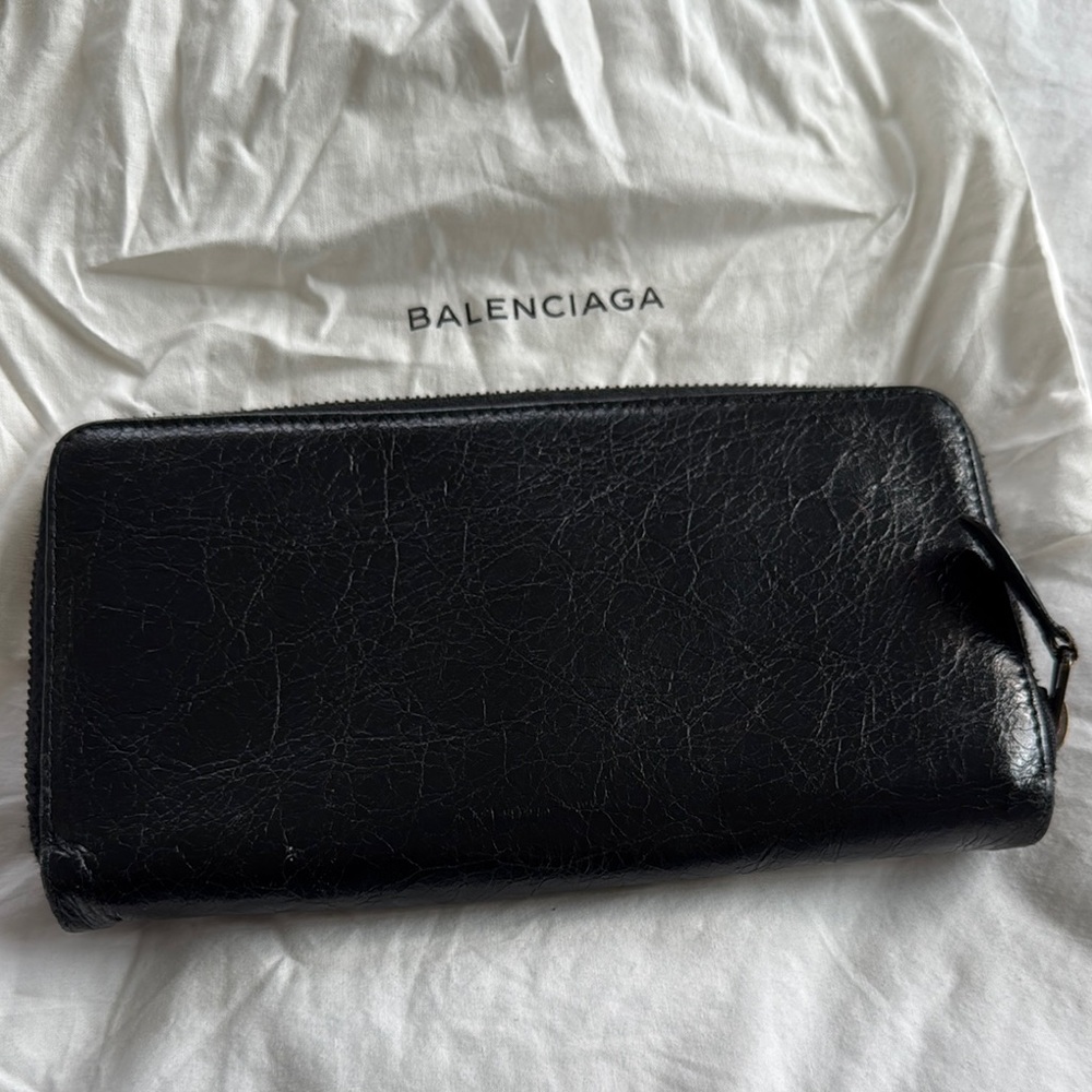 Balenciaga Black Textured Wallet - Picture 2 of 9